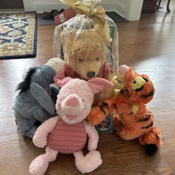 Vintage 1998 Winnie The Pooh Gang - The Disney Store