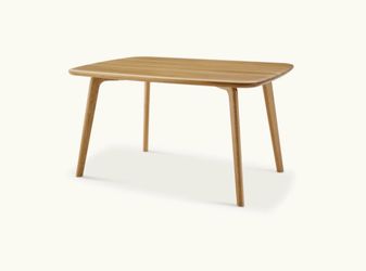 Castlery Vincent Dining Table