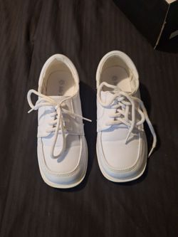 Kids dress shoes