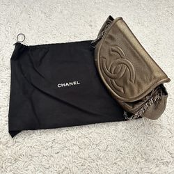 100% Chanel Authentic Shoulder Bag