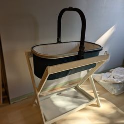 UPPAbaby Bassinet and Stand
