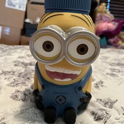 Minions Despicable Me Souvenir Cup with Sipper Lid