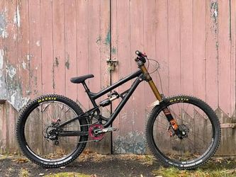 2017 Banshee Darkside