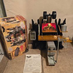 Batman Begins Transforming Gotham City Playset