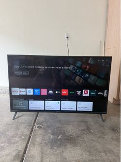 LG 55 inch tv with remote