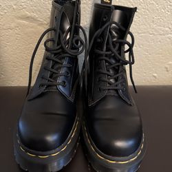 NEW Doc Martens Women Size 8