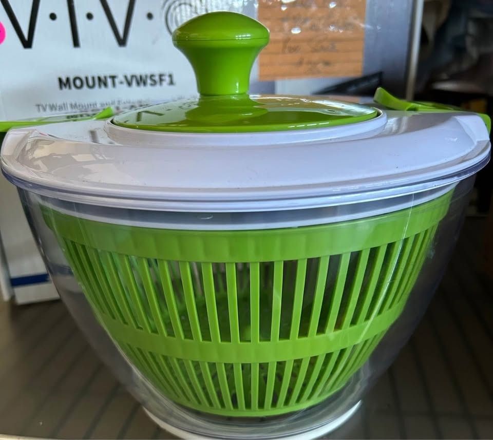 Cuisinart Large Salad Spinner 5qt - Wash, Spin, & Dry Salad, Fruit, & Veggies