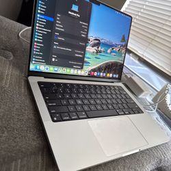 MacBook Pro 14” (M3 Pro Chip)