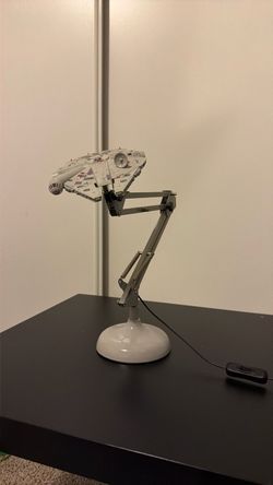 millennium falcon lamp