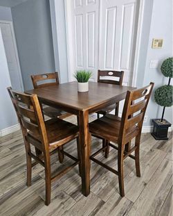 Beautiful all wood counter height kitchen table