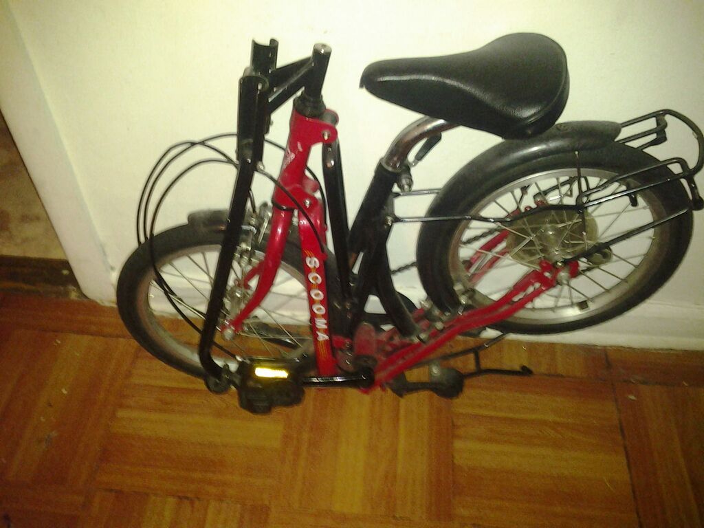 Folding bike (scooma bike)