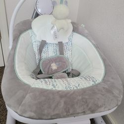 Ingenuity Baby Bed/swing