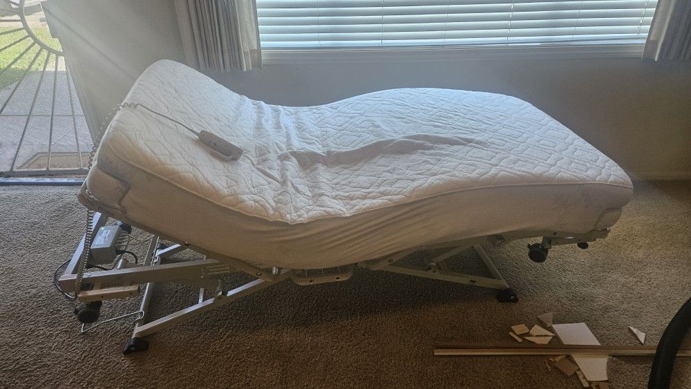 Electric Medical Bed "Panacea 3000" With Mattress Super Clean Perfect!