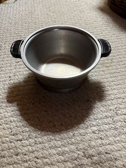 Vintage Guardian Service Pot