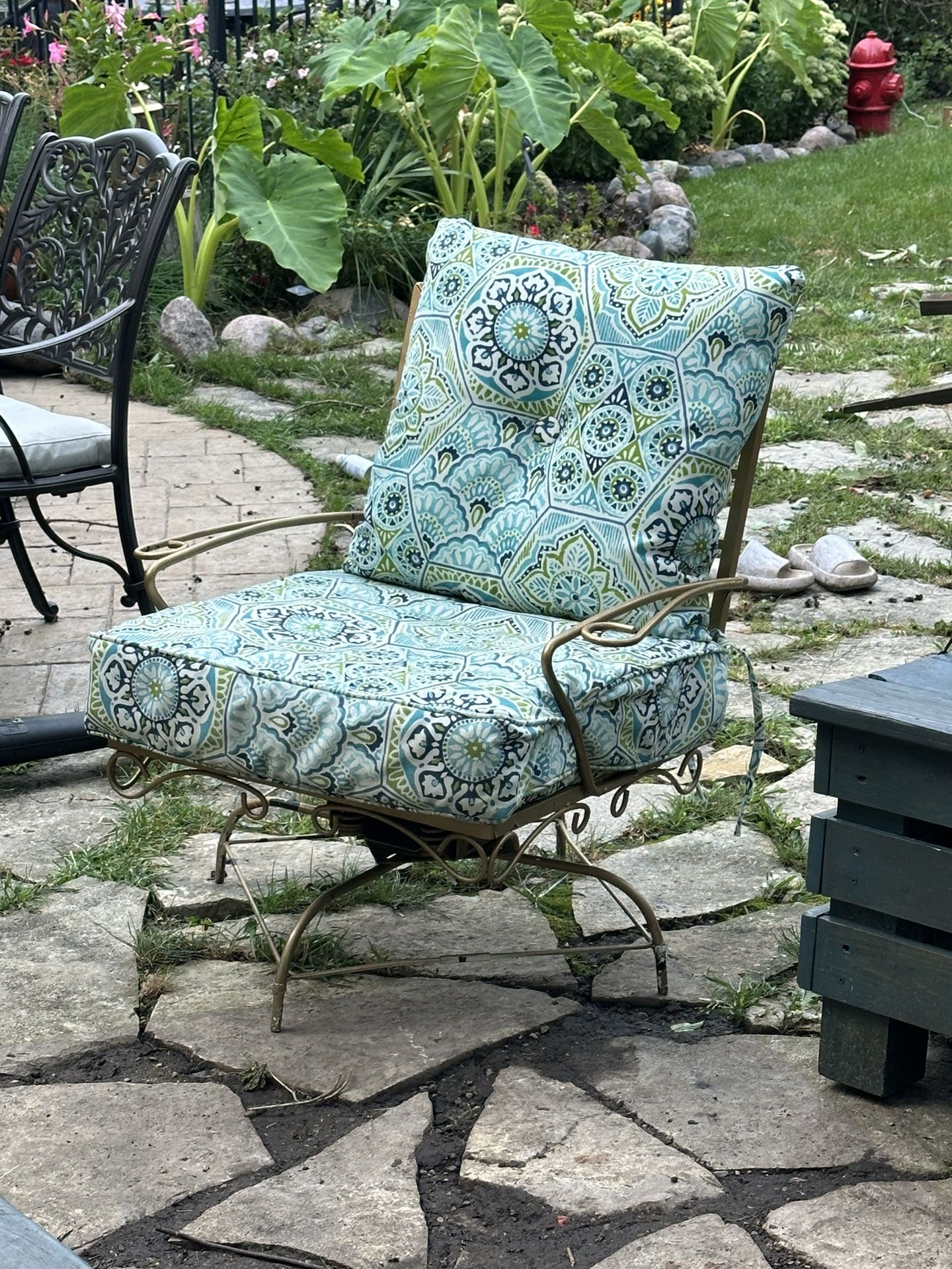 Vintage Iron Patio Furniture