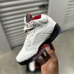 “White Fire red” Jordan 5s 13/M, 14.5/W 🔥