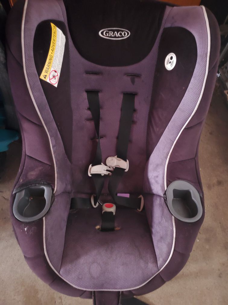 Graco purple car seat