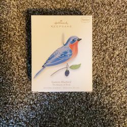 Hallmark  Collectible Ornament- Beauty Of Birds Keepsake 