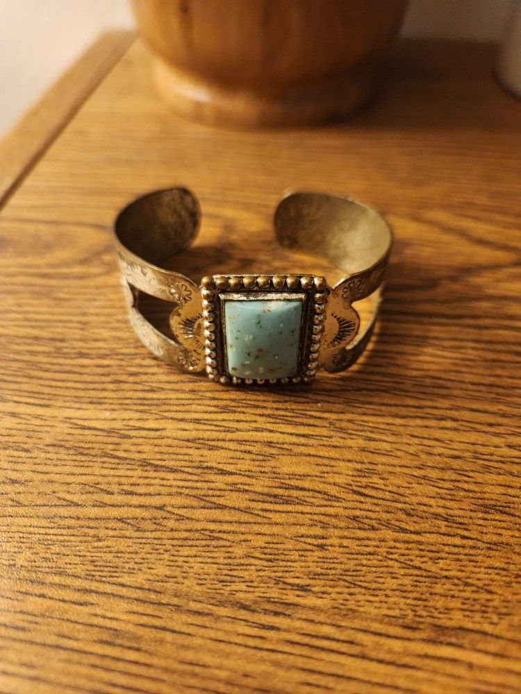 Handmade Native American Navajo Turquoise Cuff Bracelet