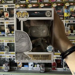 Funko Pop! Moon Knight #1074 (Funko Exclusive)