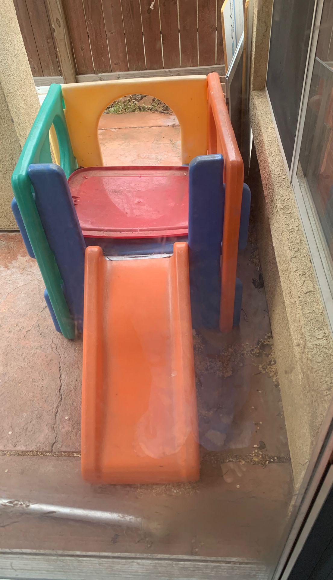 Little tikes play structure