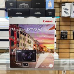 Canon Powershot SX740 HS With Bonus Bag 