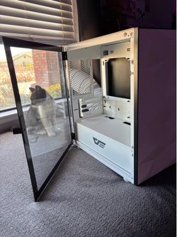 White pc case with opening glass