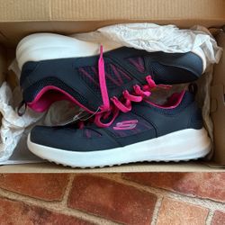 Skechers Women s Skybound Sz 6.5 Wide for Sale in Roseville CA