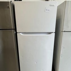 Frigidaire Top- Freezer Refrigerator 