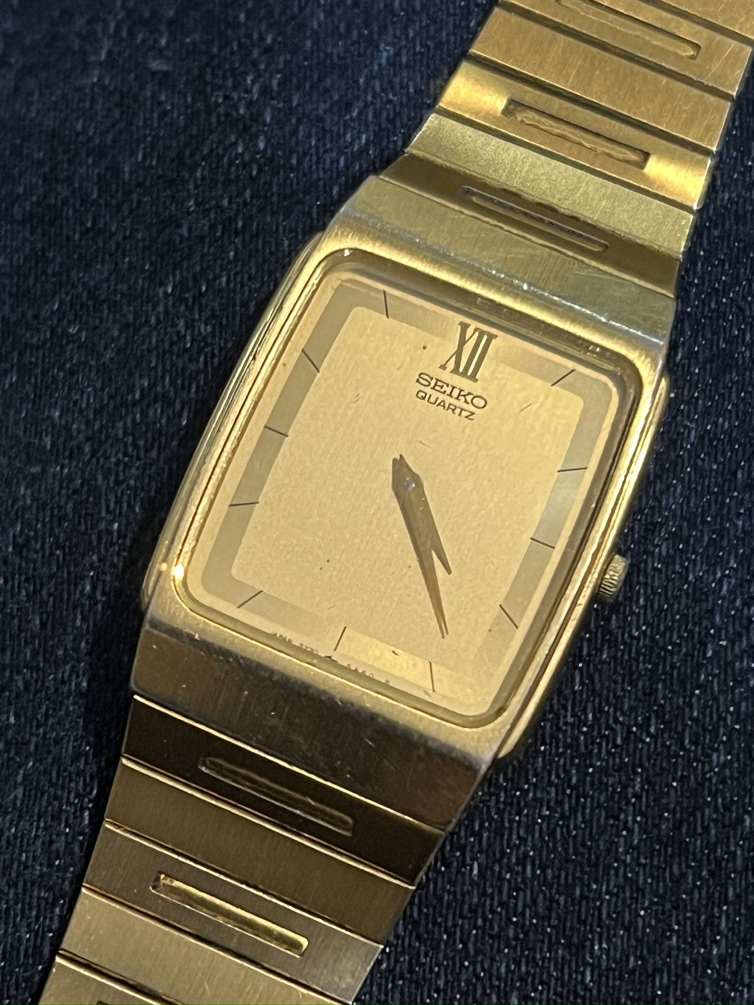 seiko quartz gold tone watch vintage
