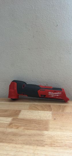 M12 FUEL 12V Lithium-Ion Cordless Oscillating Multi-Tool (Tool-Only)