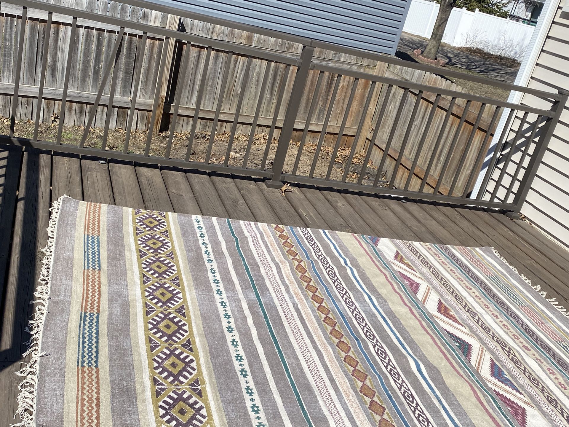Floor rug 5 Ft. X 8 Ft.