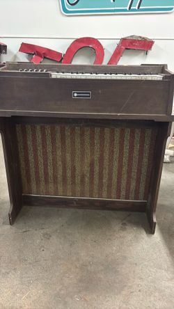 Vintage mini organ