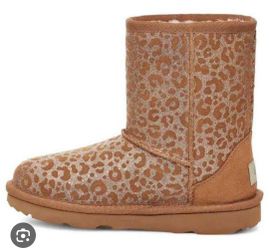 UGGS GIRL