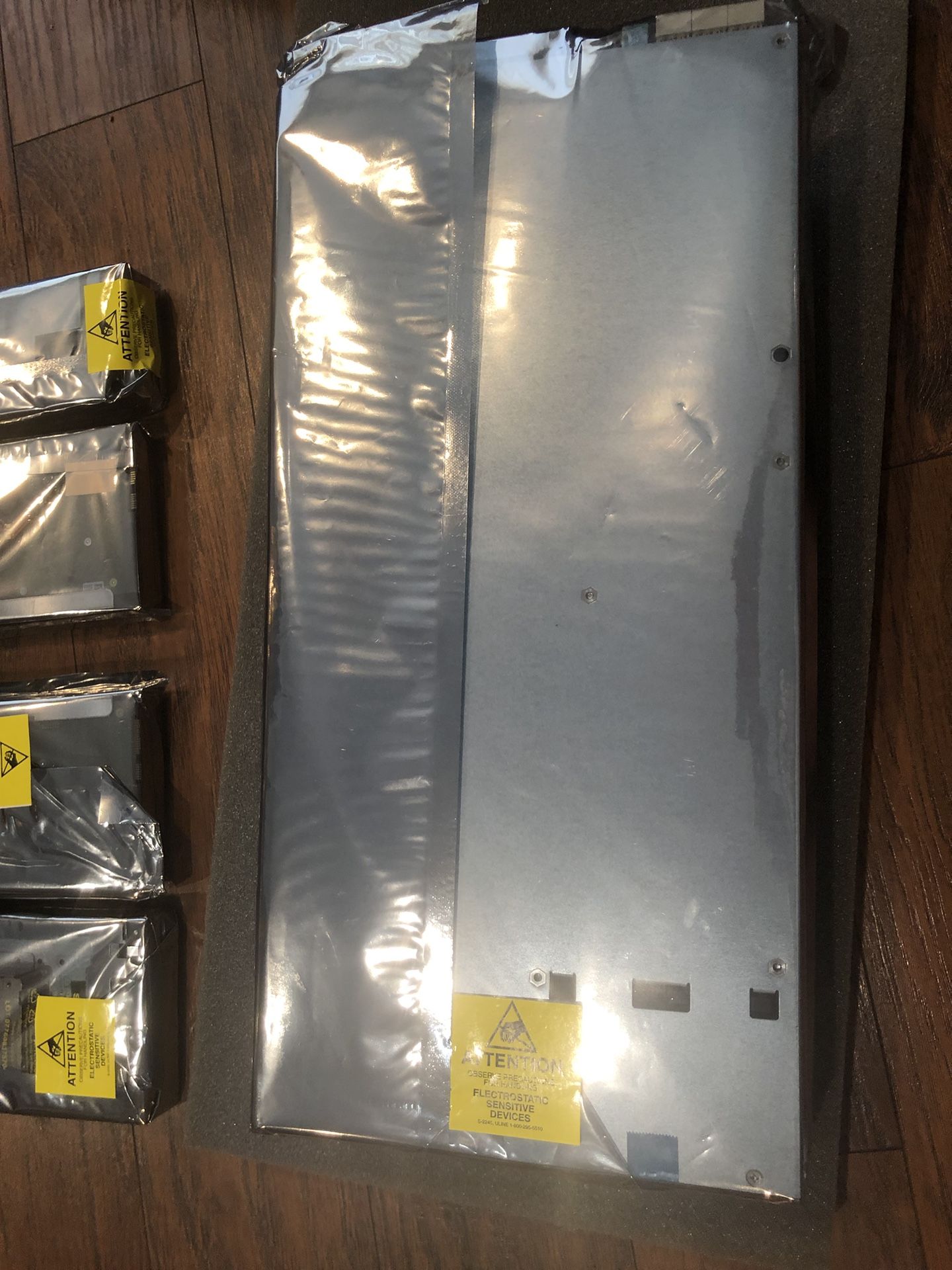 supermicro server 2x Xeon E5-2690v4 232gb Ddr4 1x HGST 1.92 Ssd +2x HGST 4TB Power 1000-1200w