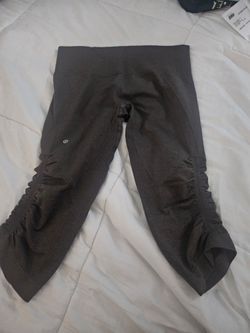 Lululemon  Crop Brown Size 6
