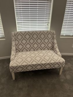 Upholstered Settee Accent Chair – Cream & Taupe