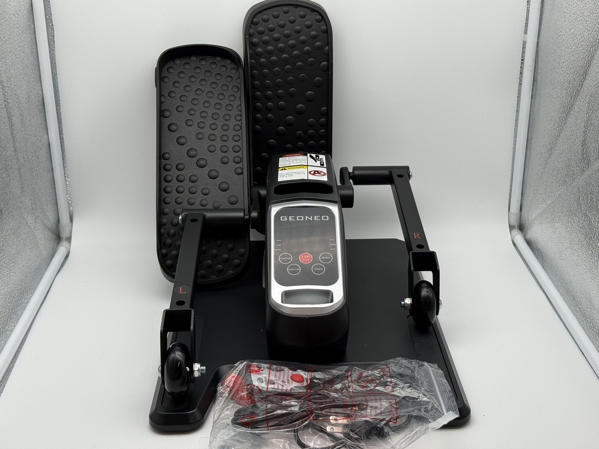 GEONEO Under Desk Elliptical Machine(76)