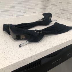 BOOTS -SHOES SIZE 5 1/2