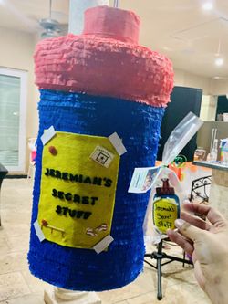Custom Piñatas!!