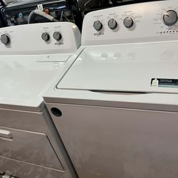 Whirlpool Washer And Dryer Set In White With Warranty. $500 FOR THE SET.
(Someone are new and other are semi-used)