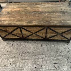 Barn Style Coffee table With Storage Space 