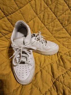 Nike Sz 7 Womens AF1 $50 Or Best Offer