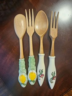 Wooden and Ceramic kitchen utensils