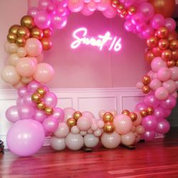 Balloons Arch