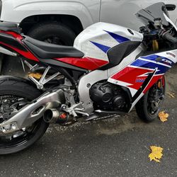 2013 Honda CBR 1000RR FireBlade