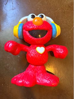 Sesame Street "Let's Dance" Musical ELMO With Headphones Sings, Talks and Dances