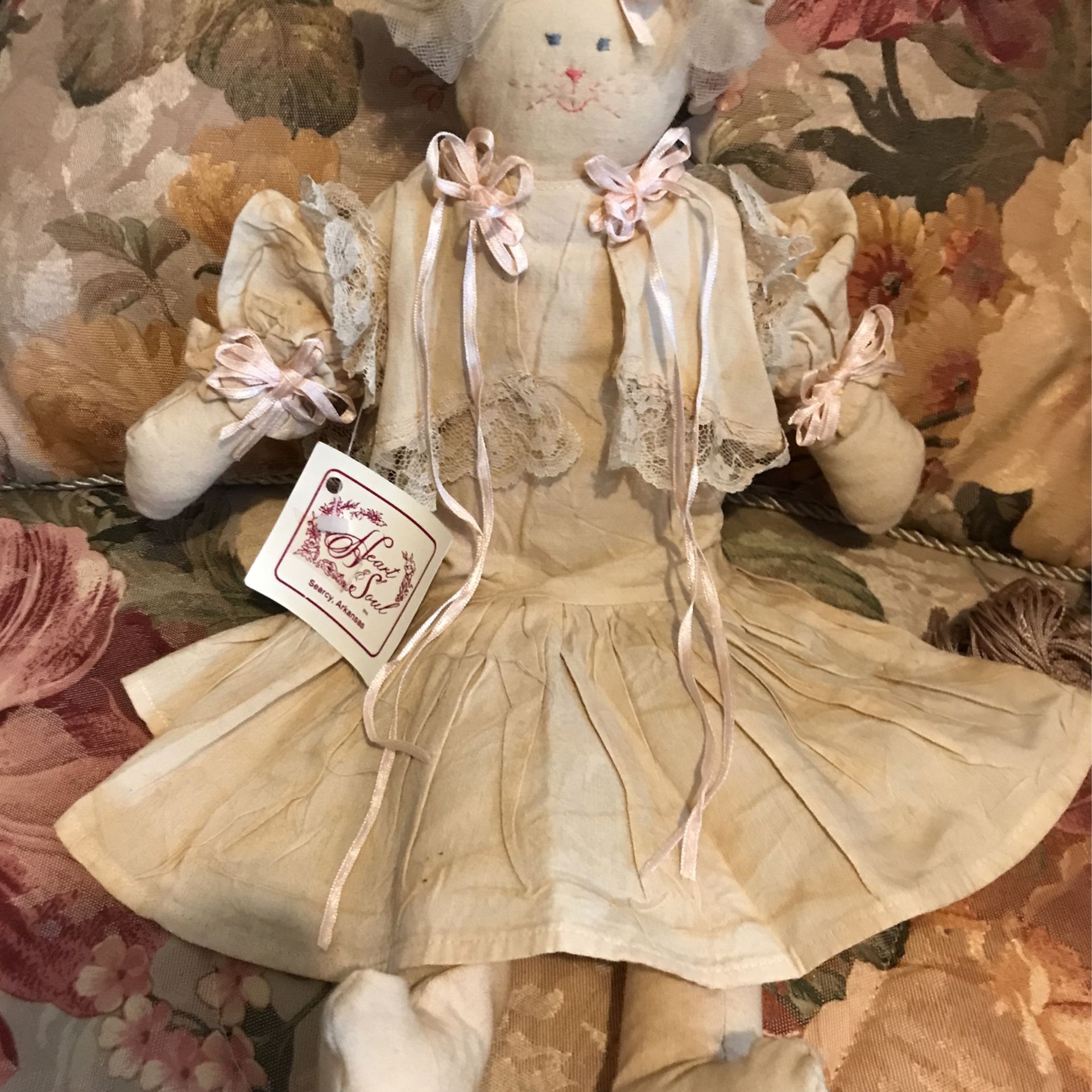 Sweet! Precious ! Adorable ! Soft Cotton Kitty Dressed Up In Cotton Dress & Lace !!!