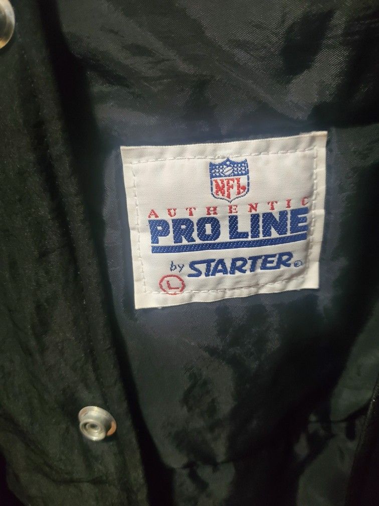 Vintage Men's Proline Authentic NFL Atlanta Falcons Starter Jacket Large  Black for Sale in Riverdale, GA - OfferUp