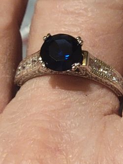 Beautiful Solid 925 Silver With A Natural Blue Sapphire Solitair With AAA White Cz's Along Each Side And In The Middle. 2ct Natural  Blue Sapphire